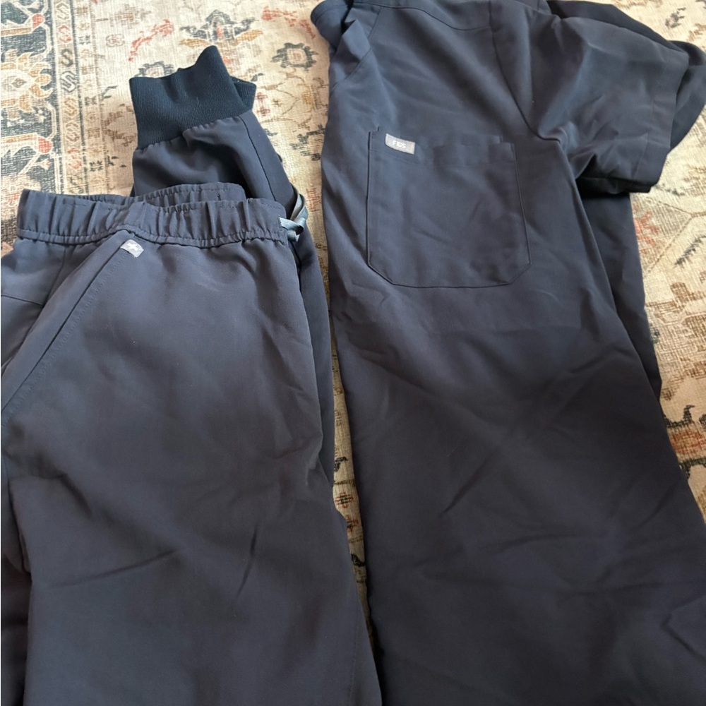 Figs Workwear Scrubs Set Womens Top Sz M Bottom Sz S Navy Blue.